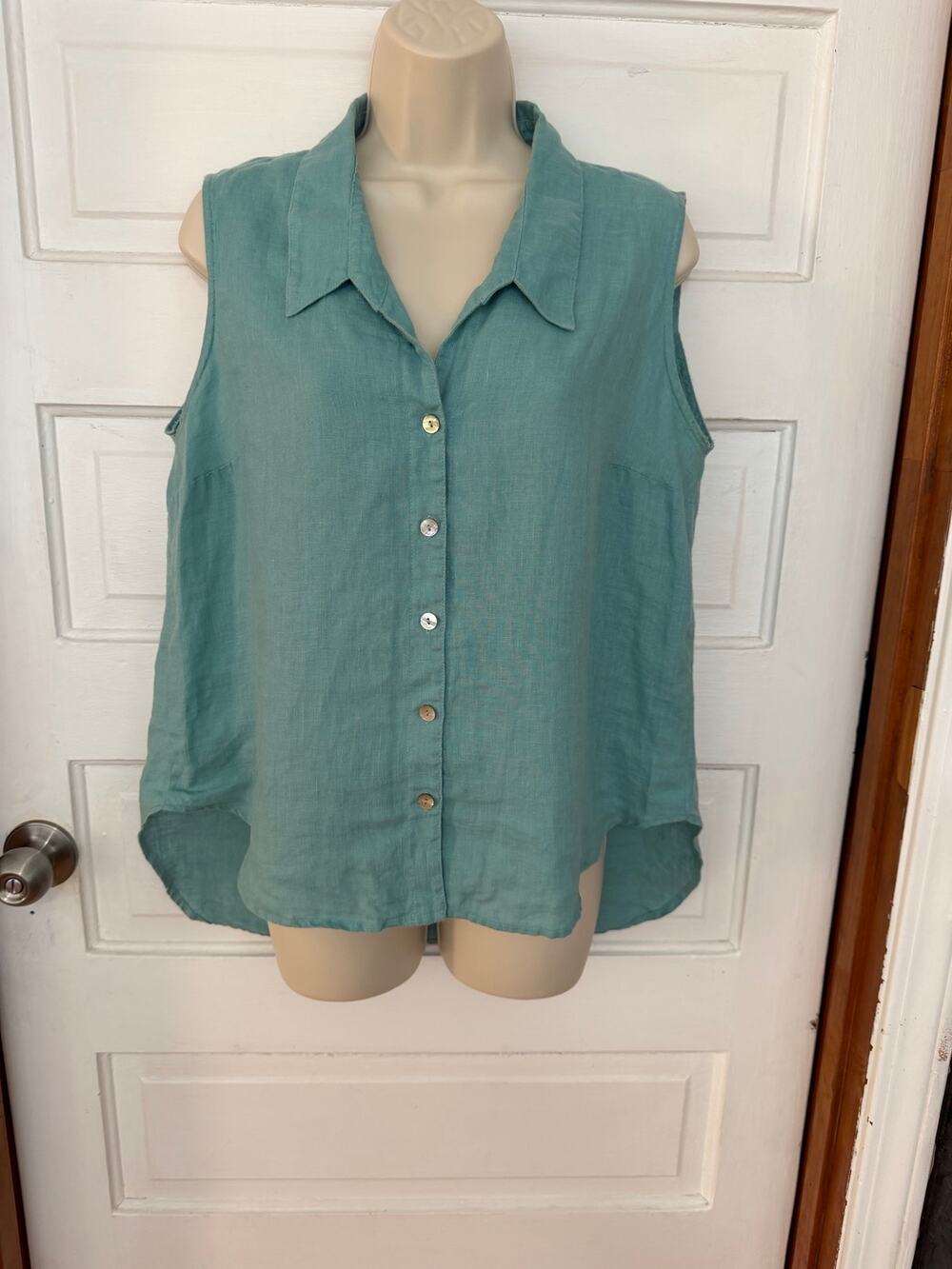 Finley Top Turquoise Blue Sleeveless Button 100% Linen Button Women's Medium